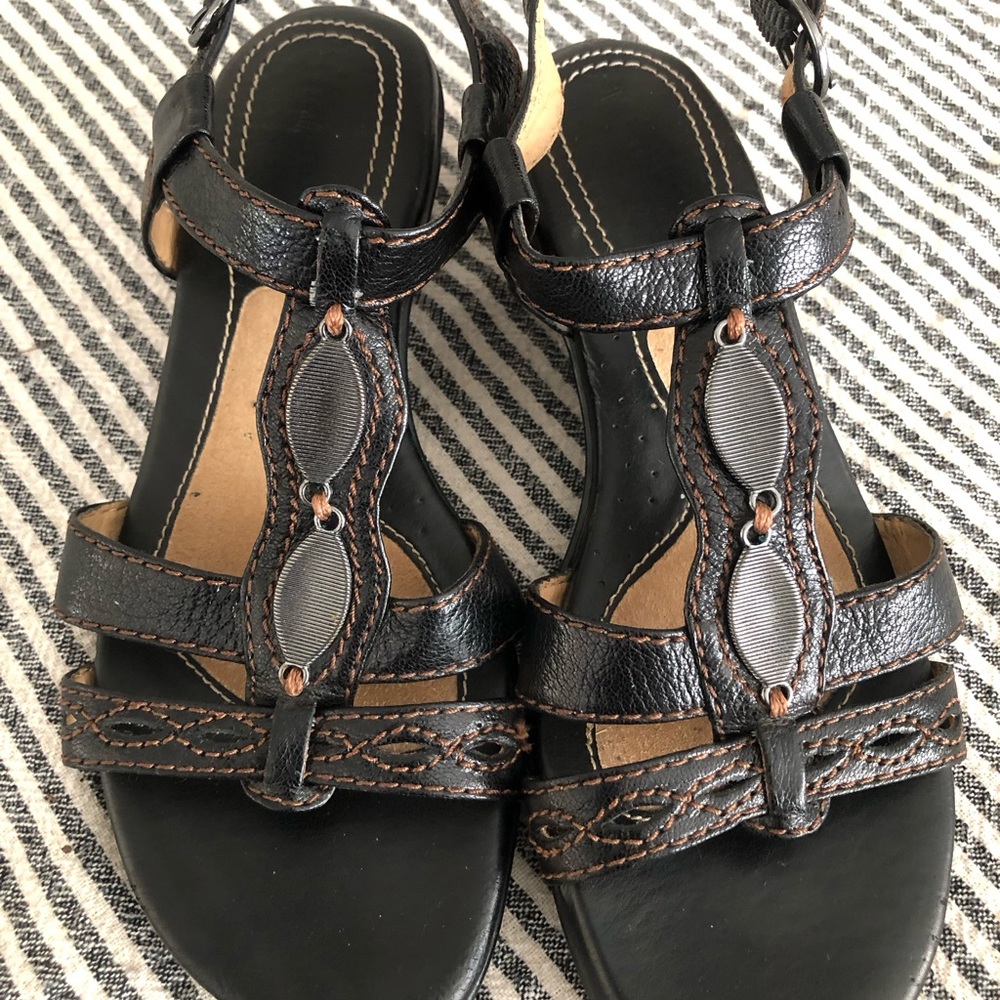 Naturalizer Chocolate Brown Leather Sandals